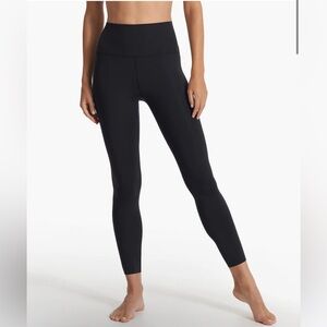 Vuori Evolve 7/8 V1 Uplift Black Leggings